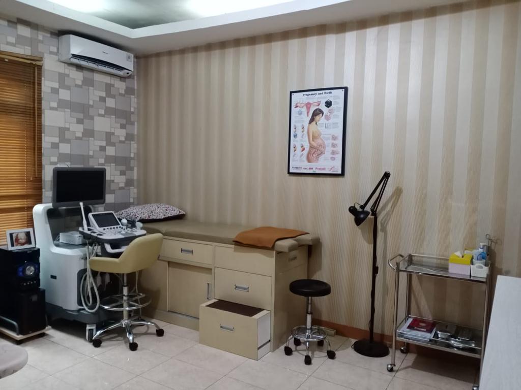 Ruang Pemeriksaan 2 - kehamilan sehat karawaci