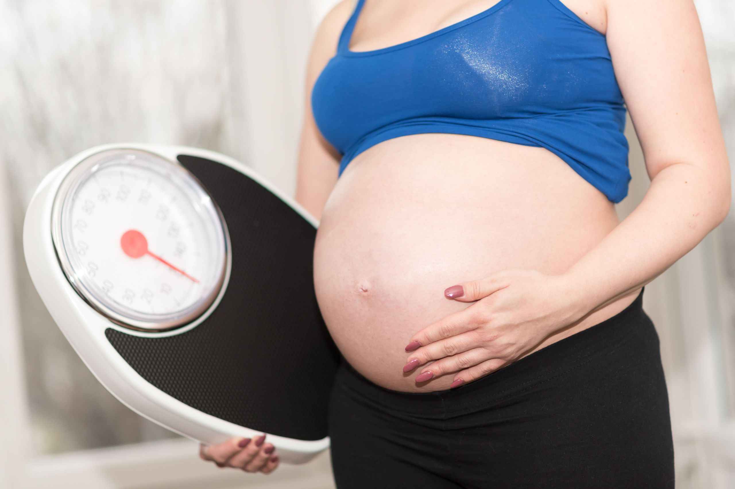 berapa kenaikan berat badan ibu hamil