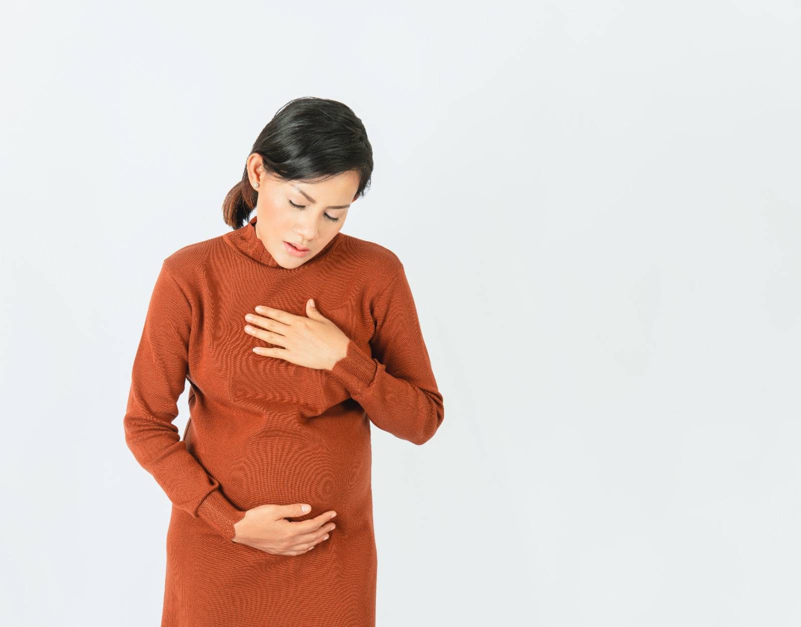 cara mengatasi sesak napas pada ibu hamil