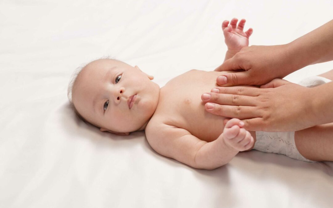 Ketahui Cara Mengatasi Perut Kembung pada Bayi