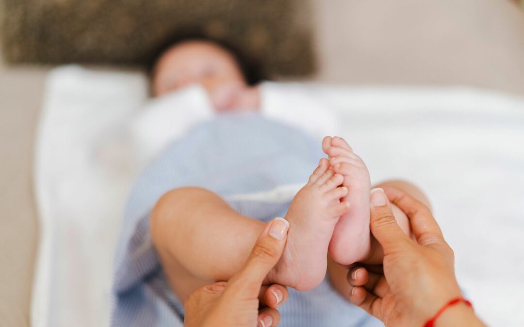 Kenapa Tangan dan Kaki Bayi Bisa Dingin? Simak Penyebabnya!