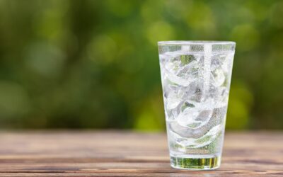Bolehkah Ibu Hamil Minum Air Dingin Setiap Hari? Ini Dampaknya!