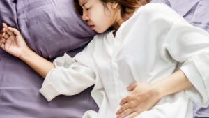 apakah berhubungan intim saat menstruasi bisa menyebabkan kehamilan