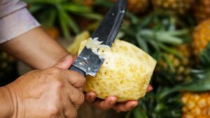 makan nanas saat haid