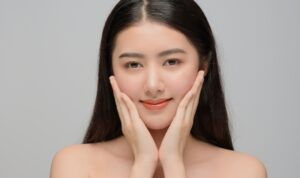 ciri ciri orang hamil dari raut wajah