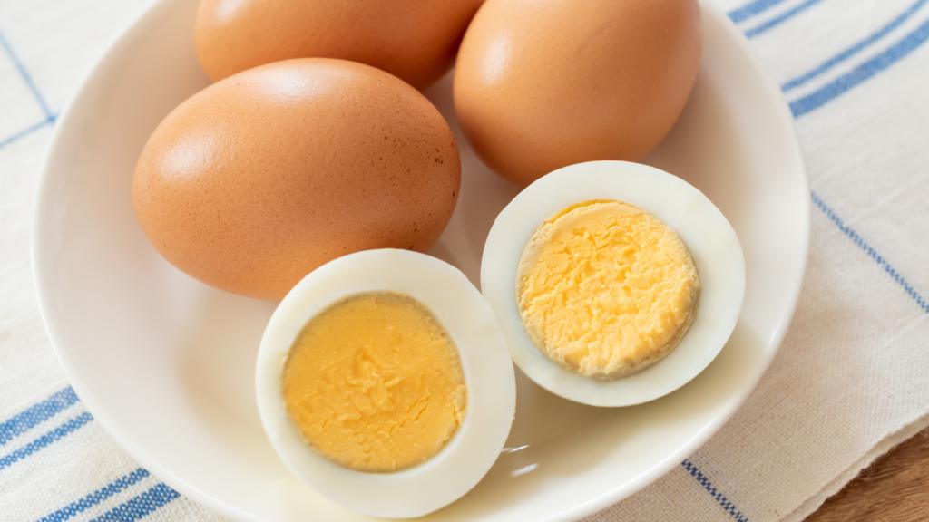 Telur rebus (2 butir)