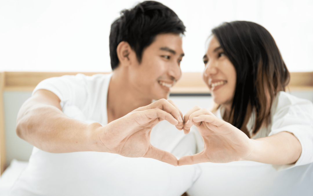 Mutual Masturbation: Cara Aman Menjaga Gairah dengan Pasangan
