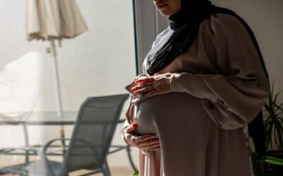 Tips Ibu Hamil Puasa agar Tidak Cepat Haus