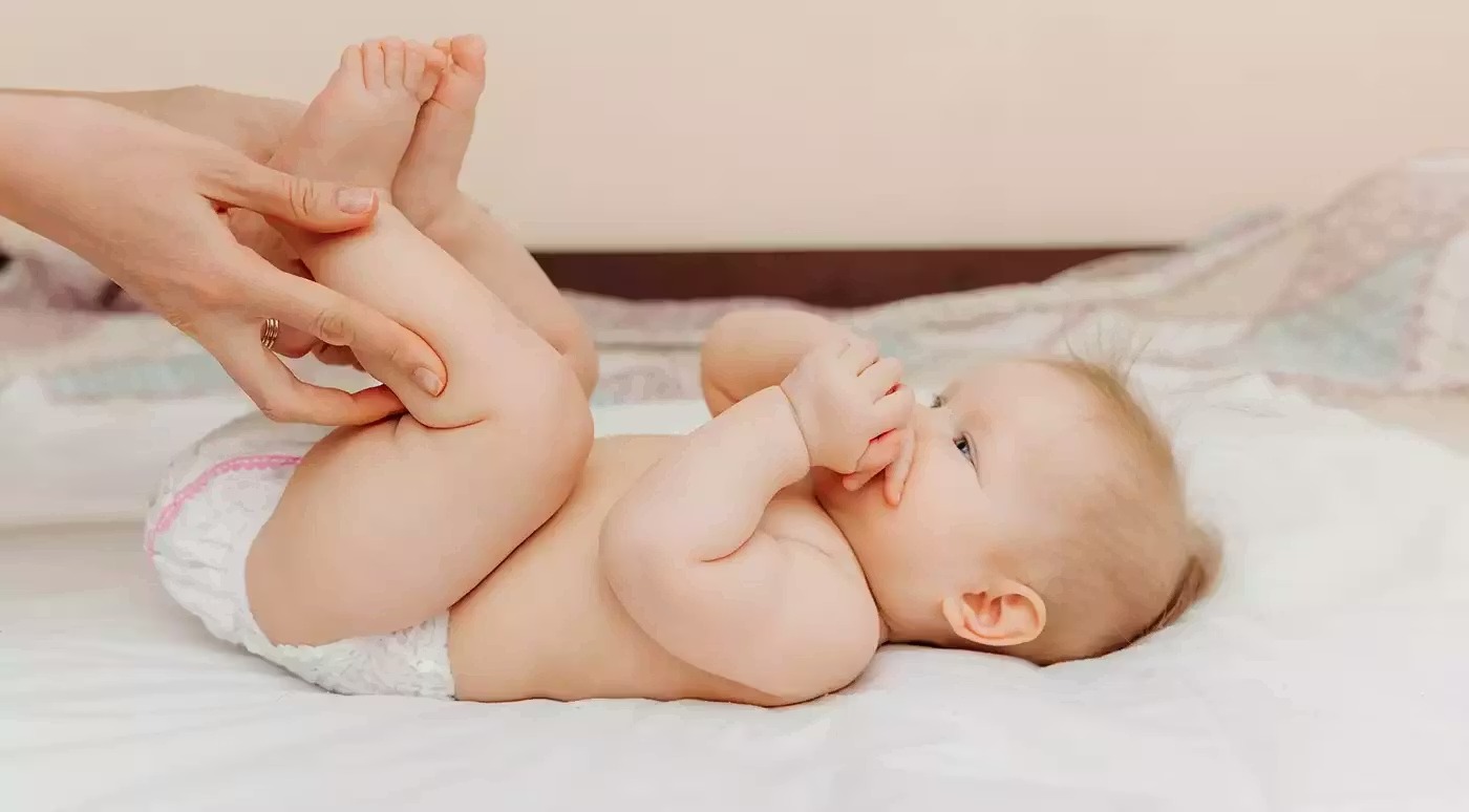 manfaat pijat bayi gowes