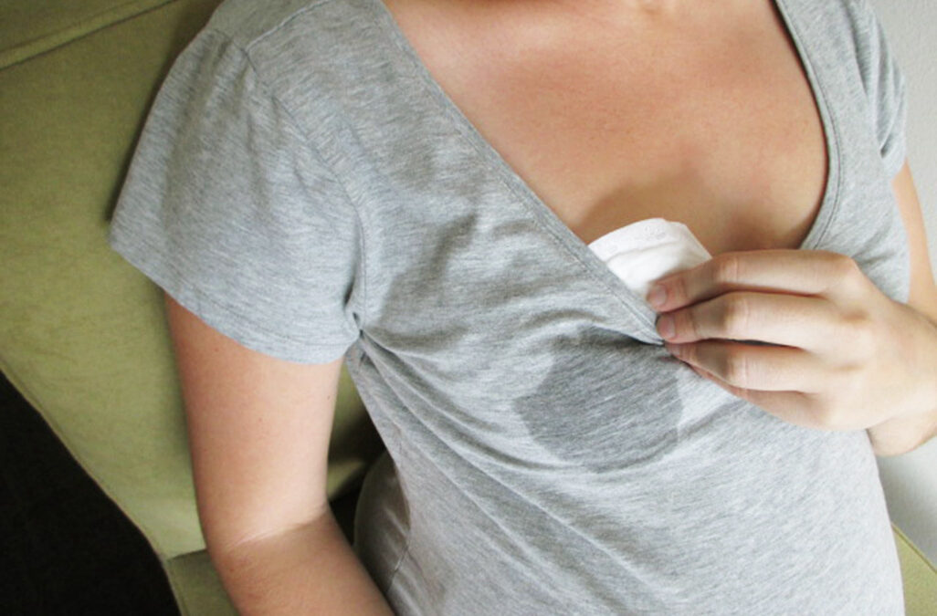 ASI Keluar atau Rembes Saat Hamil Normal atau Tidak Ini Penjelasannya