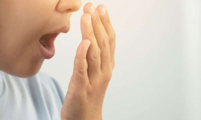 penyebab bau mulut pada anak