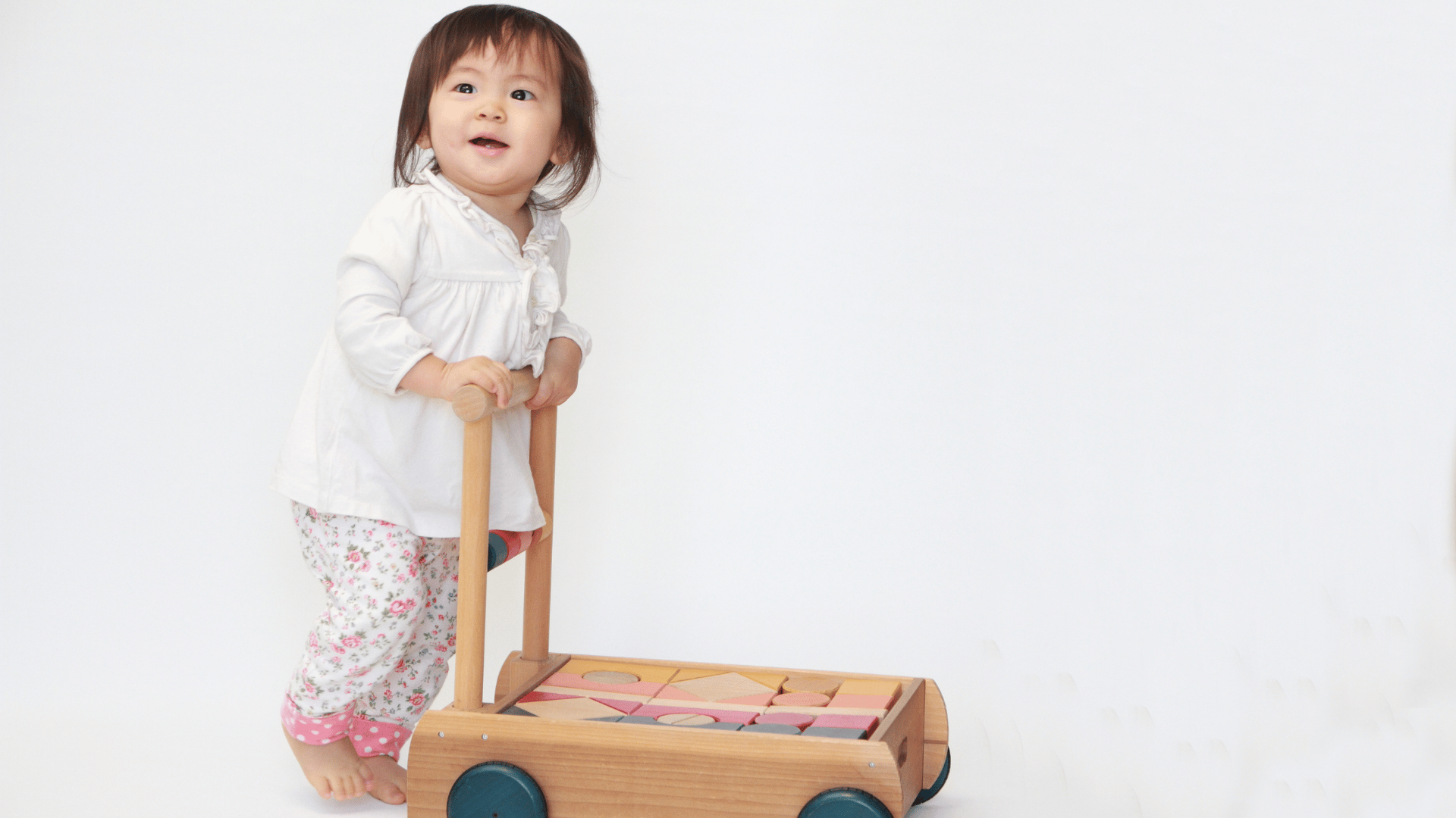 tahap perkembangan bayi 12 bulan
