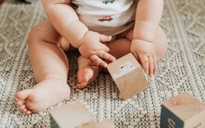 Milestone Bayi Usia 6–8 Bulan: Tahap Tumbuh Kembang Normal yang Perlu Mom & Dad Ketahui