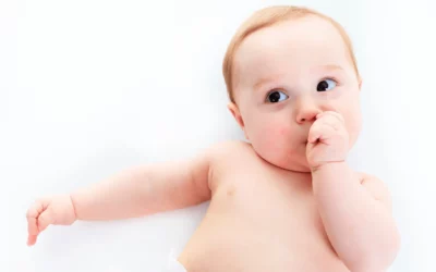 Kenapa Bayi suka Isap Jempol? Ini Penyebab dan Cara Menghentikannya