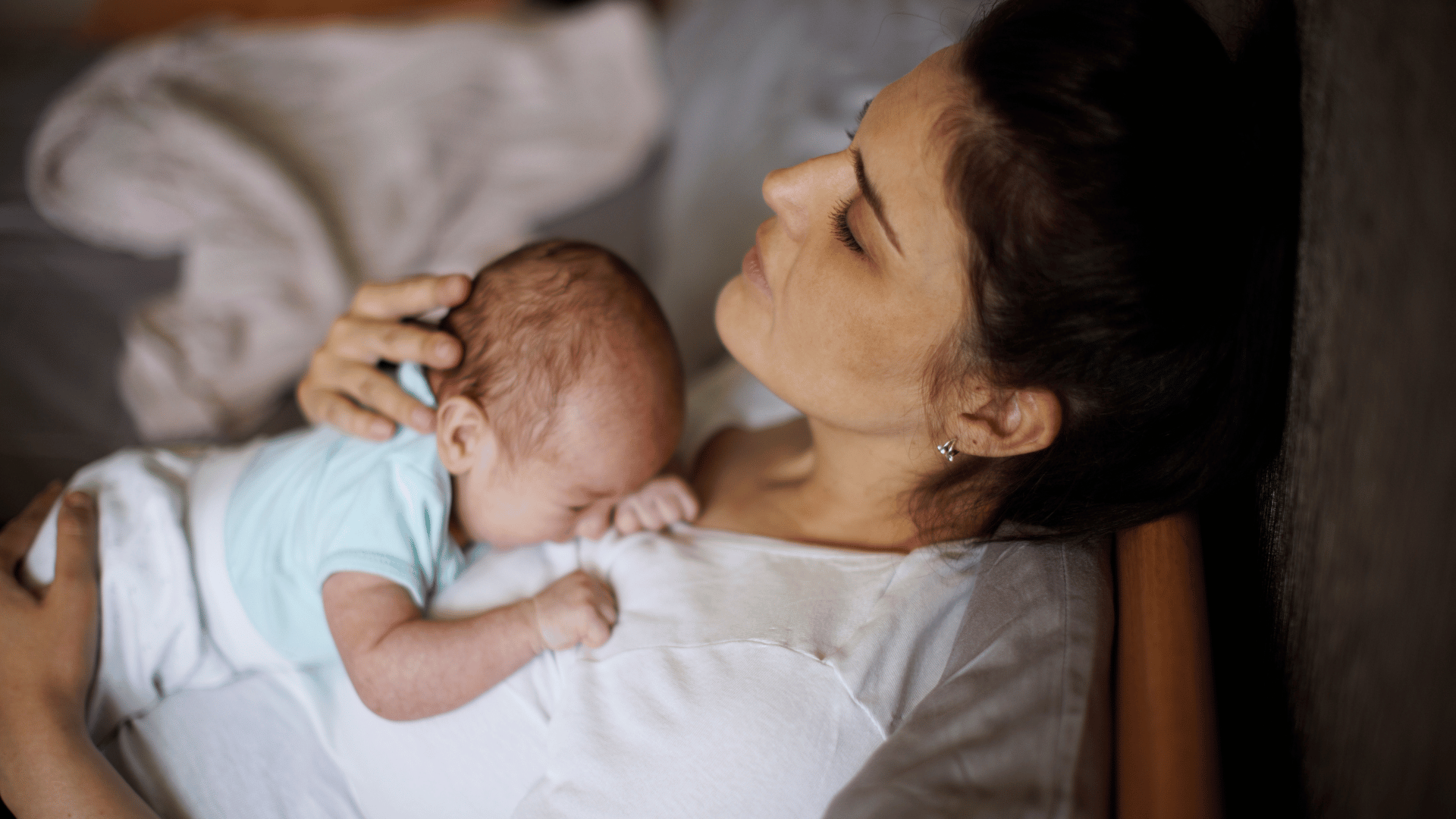 10 Larangan Masa Nifas yang Sebaiknya Mom Hindari Setelah Melahirkan 10 Larangan Masa Nifas yang Sebaiknya Mom Hindari Setelah Melahirkan