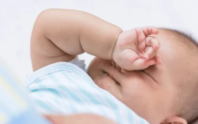 Bayi Sering Kaget Saat Tidur Apakah Normal? Kenali Penyebab dan Cara Mengatasinya